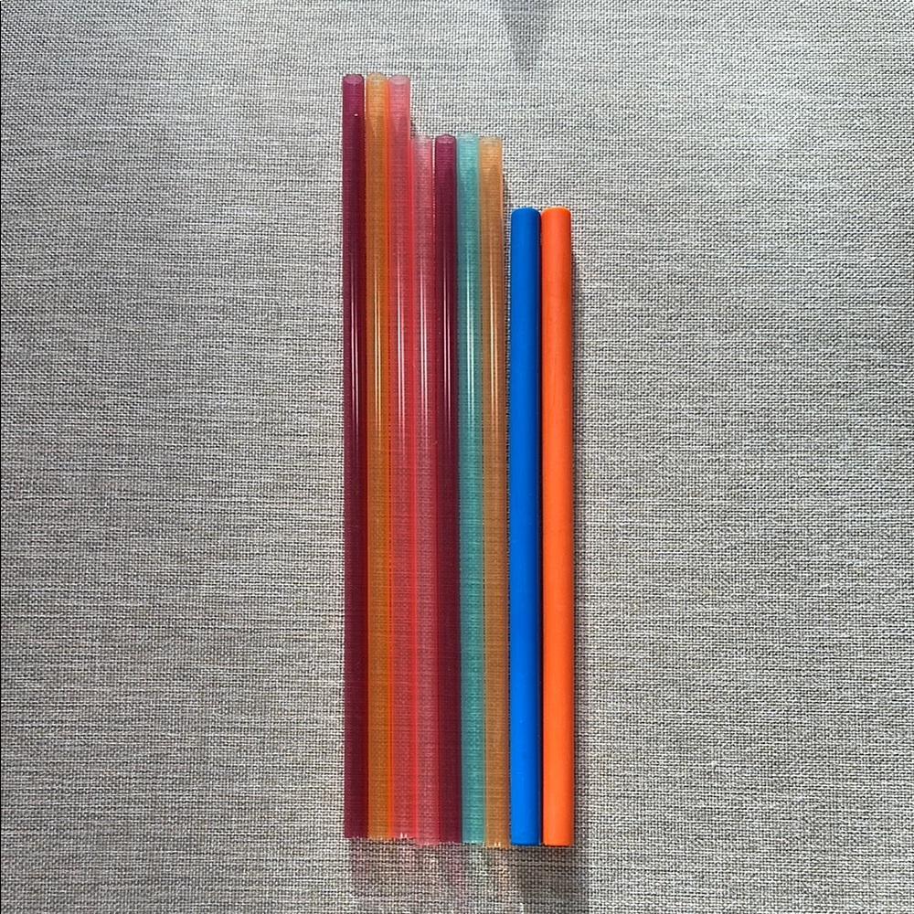 🍀 4/$15! Colorful Reusable Straws Set of Nine